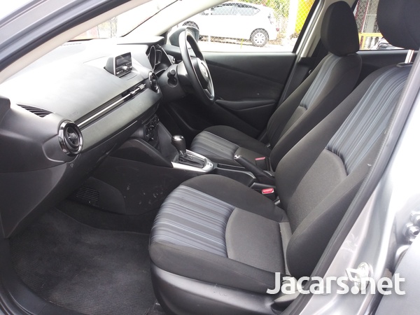 Mazda Demio 1,3L 2016-5