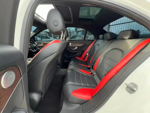 Mercedes-Benz C-Class 3,0L 2019, Manchester - 12