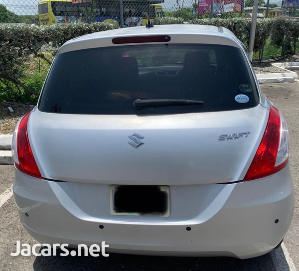 Suzuki Swift 1,3L 2012-4