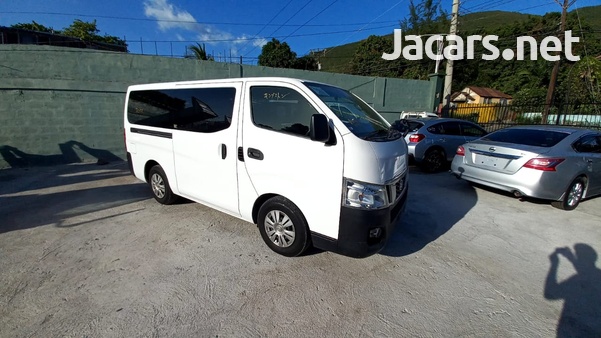 Nissan Caravan 2,5L 2016-4