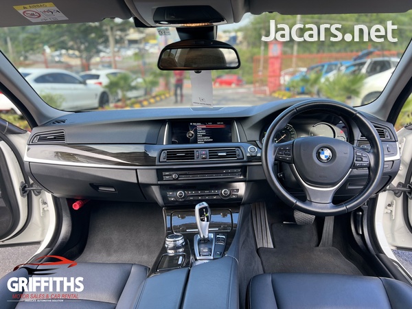 BMW 5-Series 2,0L 2016-9