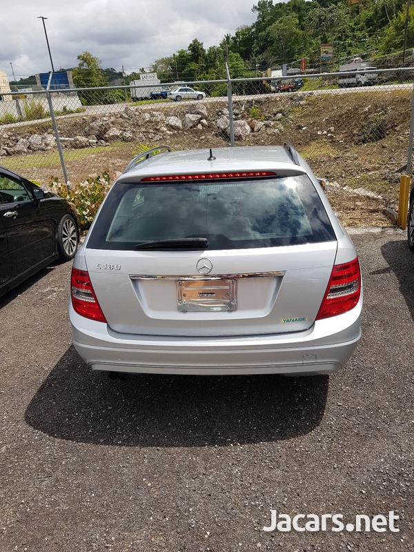 Mercedes-Benz C-Class 1,8L 2012-4