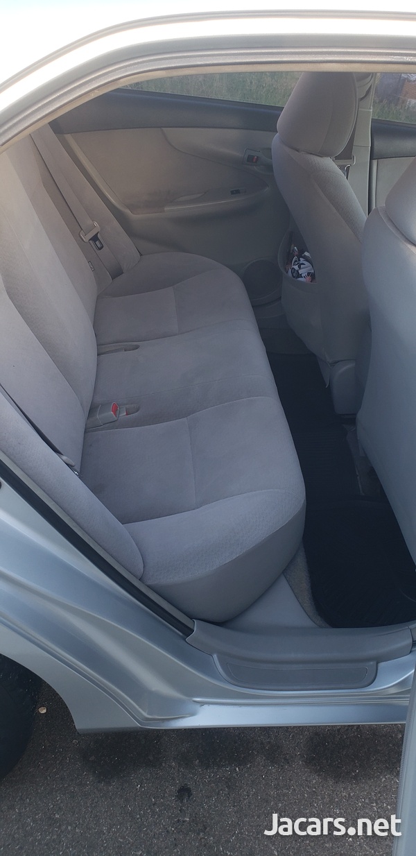 Toyota Axio 1,5L 2012-4