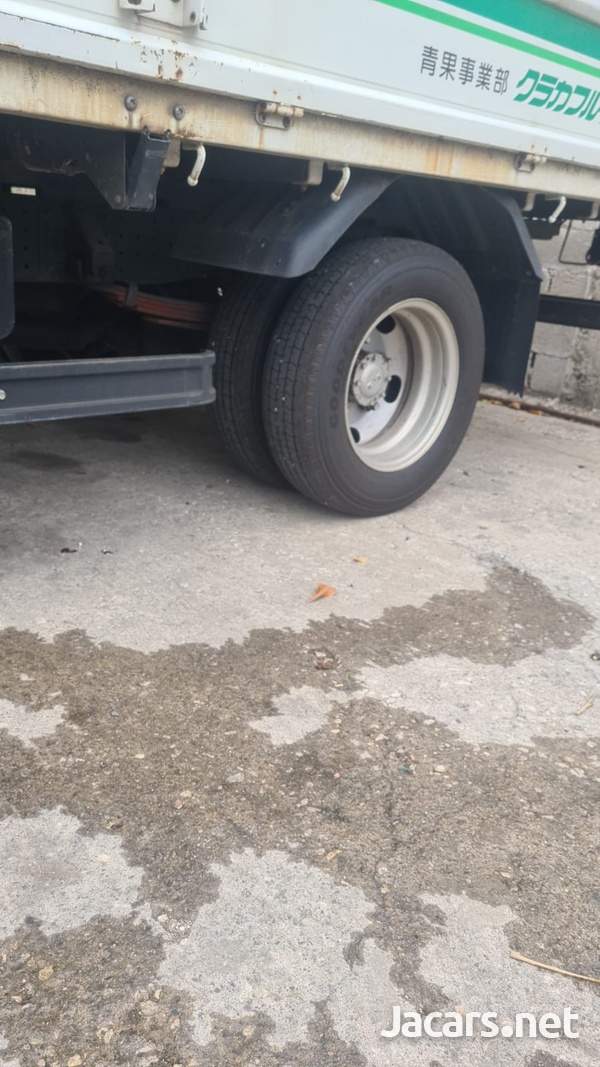 2012 Mitsubishi Canter-10