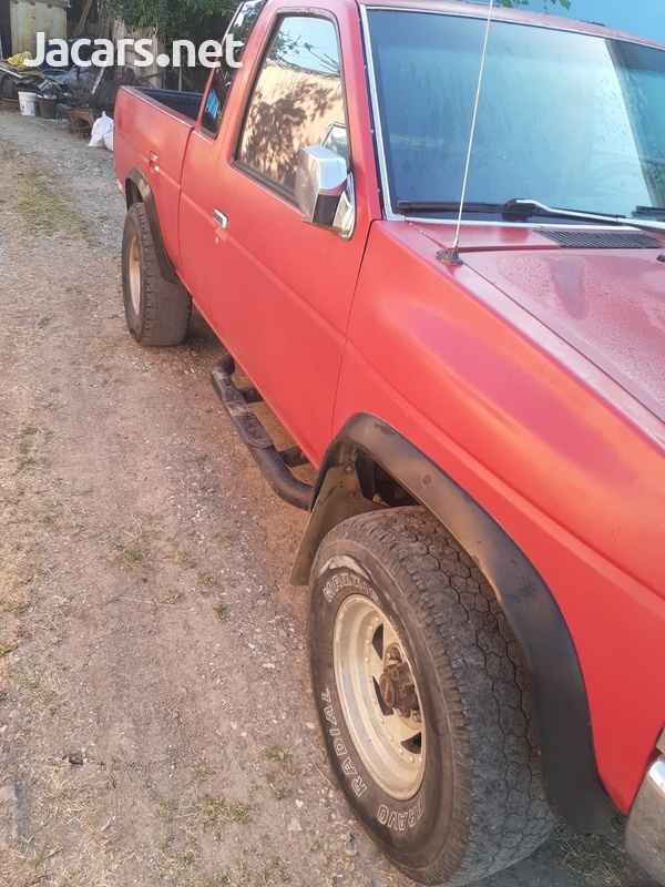 1995 Nissan King cab-12