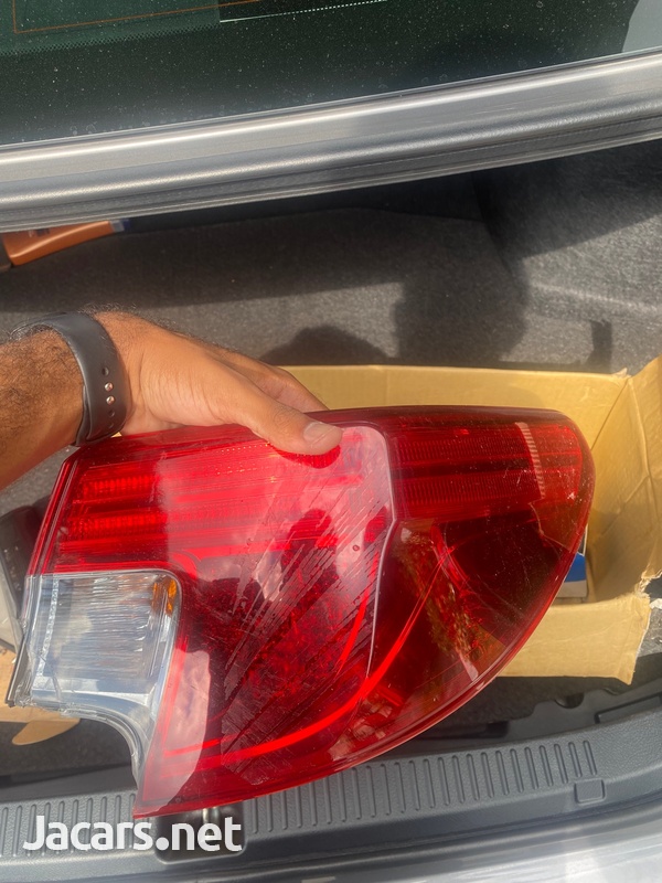 2015 Mark x tail light right side-1