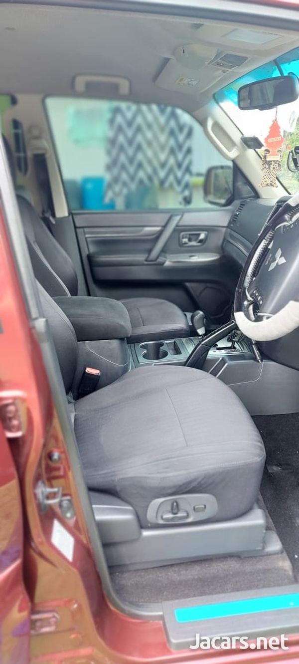 Mitsubishi Pajero 3,2L 2017-5