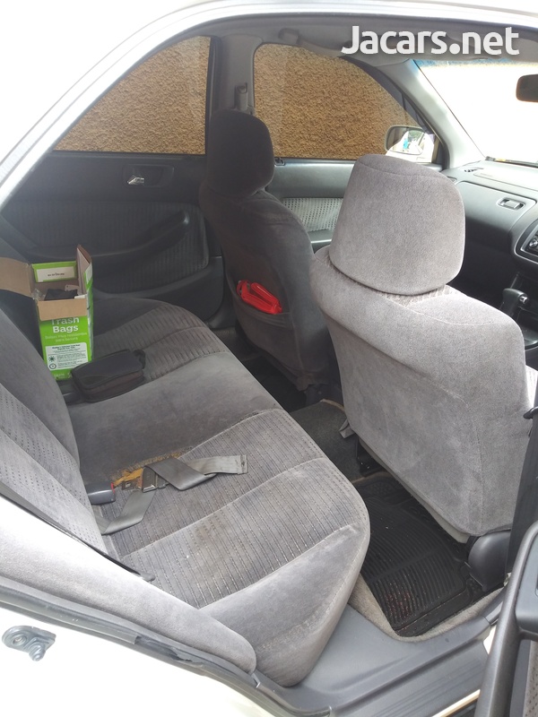 Honda Accord 1,8L 2001-3