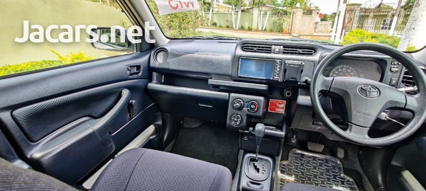 Toyota Succeed 1,5L 2017-13