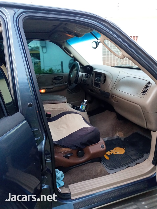 Ford F-150 5,0L 2002-1