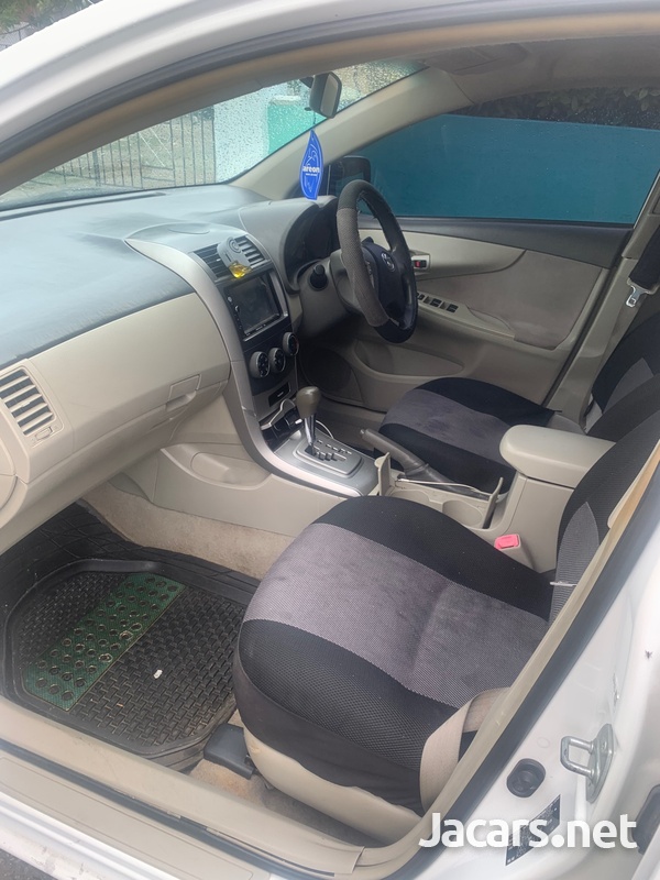 Toyota Axio 1,5L 2010-5
