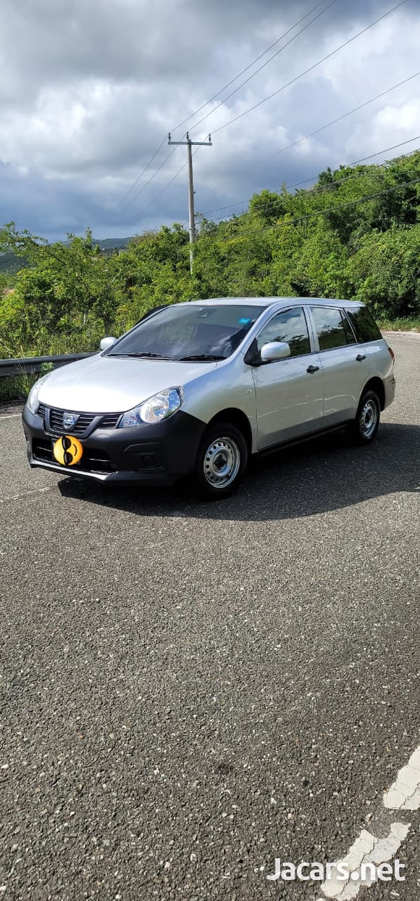 Nissan AD Wagon 1,5L 2017-6