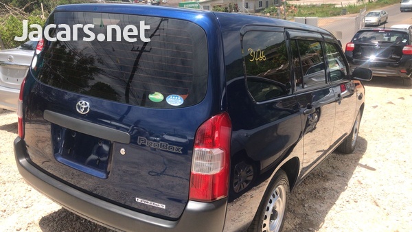 Toyota Probox 1,5L 2017-9