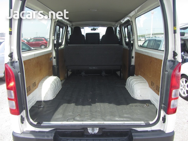 Toyota Hiace 2,0L 2017-5