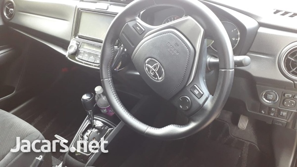 Toyota Axio 1,5L 2015-4