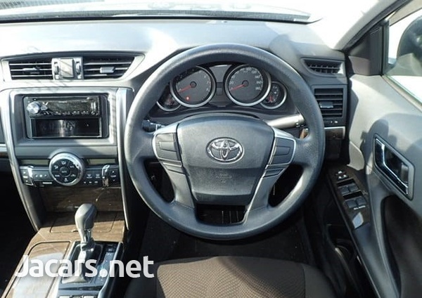 Toyota Mark X 2,5L 2017-6