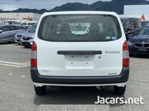 Toyota Probox 1,3L 2017-6
