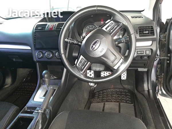 Subaru XV 2,0L 2012-8