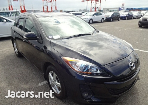 Mazda Axela 2,0L 2012-1