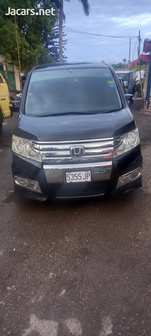 Honda Stepwgn Spada 2,0L 2010-4