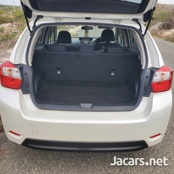 Subaru Impreza 2,0L 2013-10