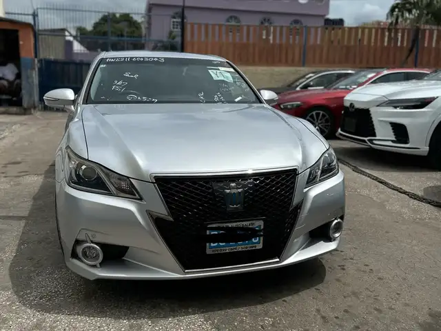 Toyota Crown Athlete