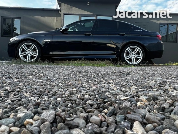 BMW 5-Series 3,0L 2013-4