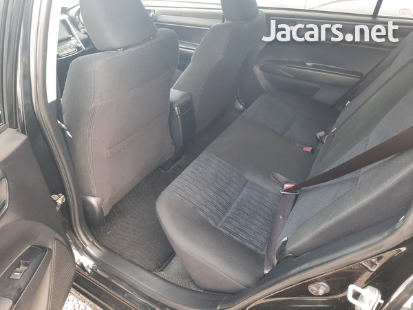 Toyota Fielder 1,5L 2013-9