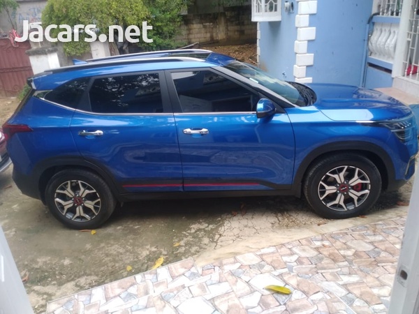 KIA Seltos 1,5L 2022-4