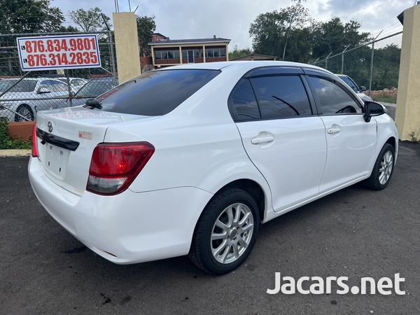 Toyota Axio 1,5L 2012-4