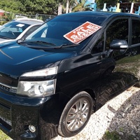 Toyota Voxy 2,0L 2013 Toyota Voxy 2,0L 2013