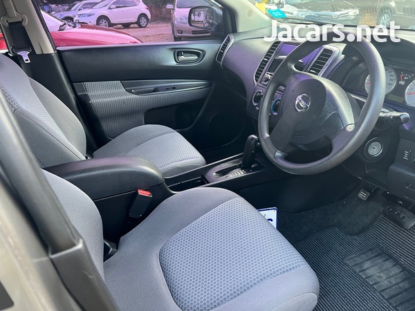 Nissan Wingroad 1,5L 2012-10