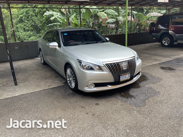 Toyota Crown 3,5L 2014-1