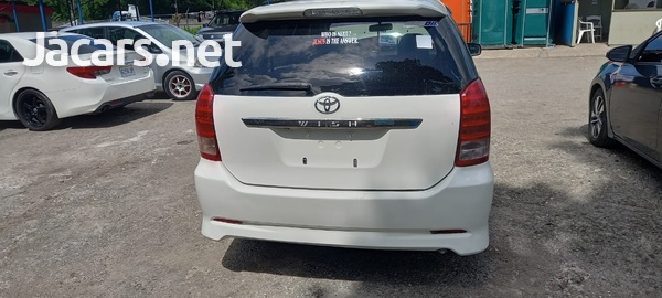Toyota Wish 2,0L 2008-2