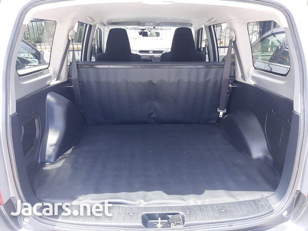 Toyota Probox 1,5L 2017-6
