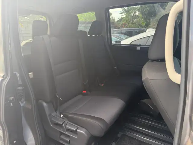 Nissan Serena 2,0L 2022, Kingston - 6