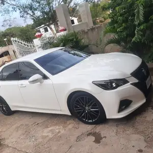 Toyota Crown Athlete