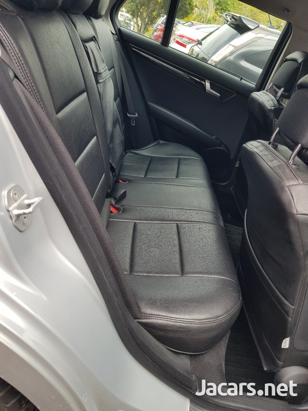 Mercedes-Benz C-Class 1,8L 2012-8