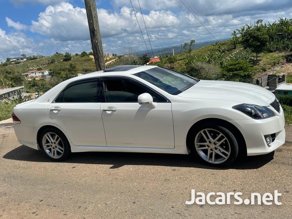 Toyota Crown 2,5L 2011-6
