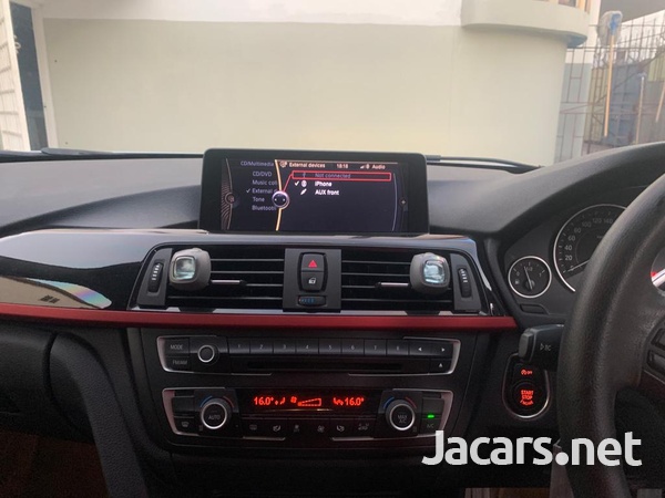 BMW 3-Series 2,0L 2012-9