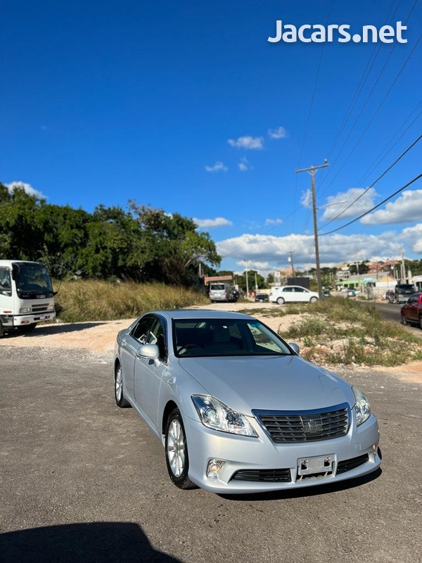 Toyota Crown 2,5L 2012-1