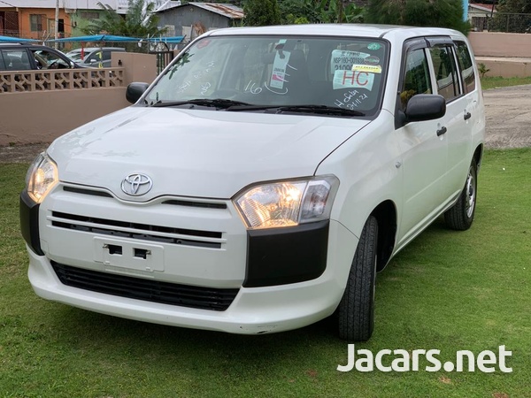 Toyota Probox 1,5L 2016-1
