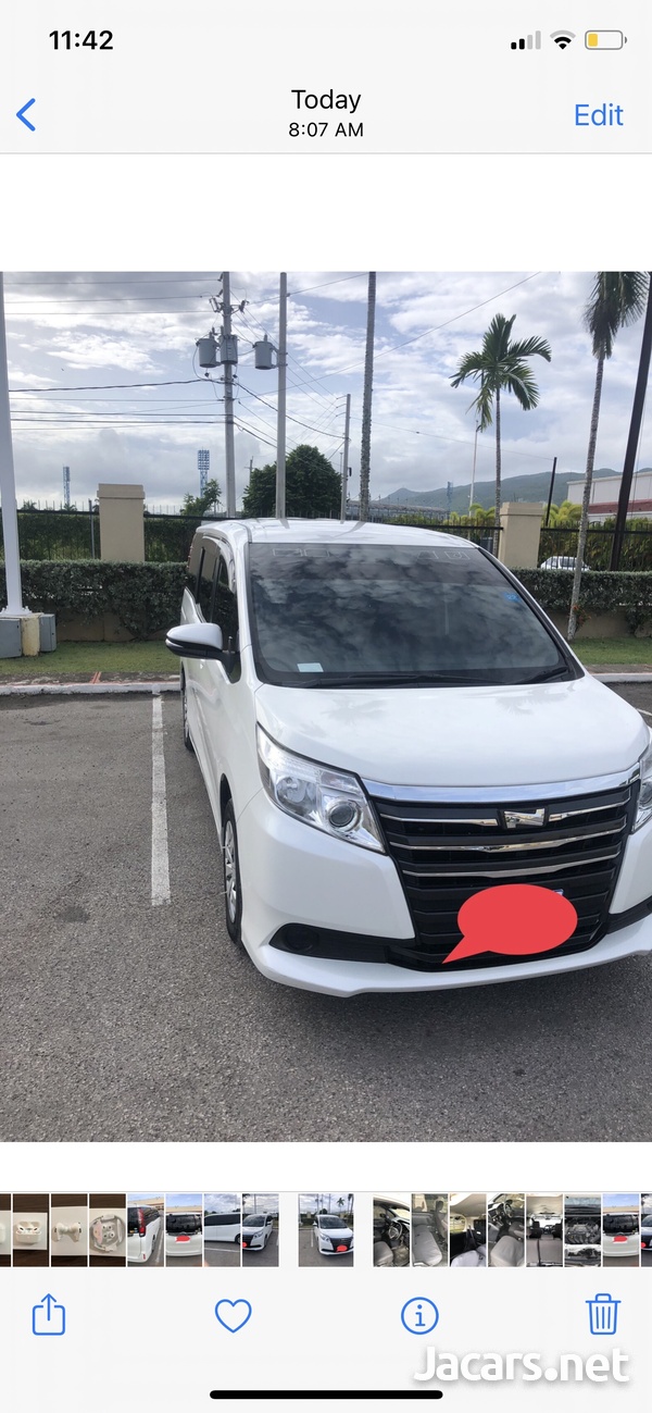 Toyota Noah 2,0L 2016-2