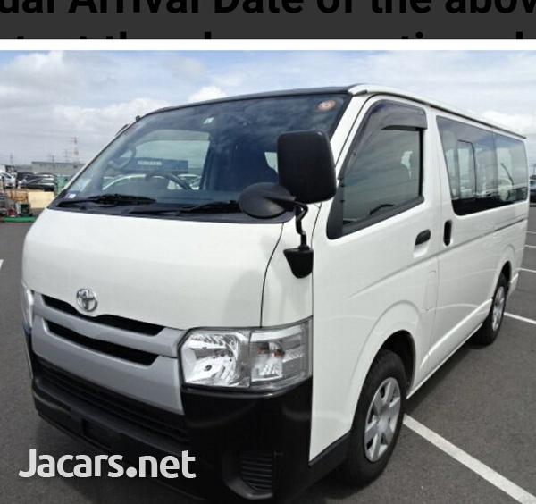 2016Toyota Hiace-1