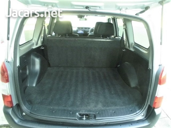Toyota Succeed 1,5L 2016-8