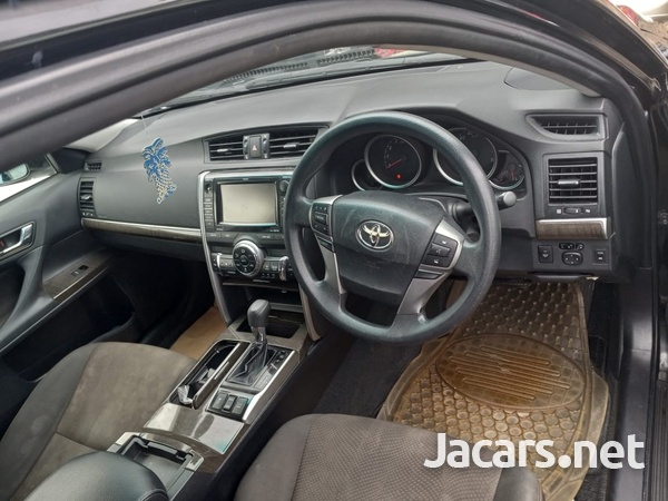 Toyota Mark X 2,5L 2014-5