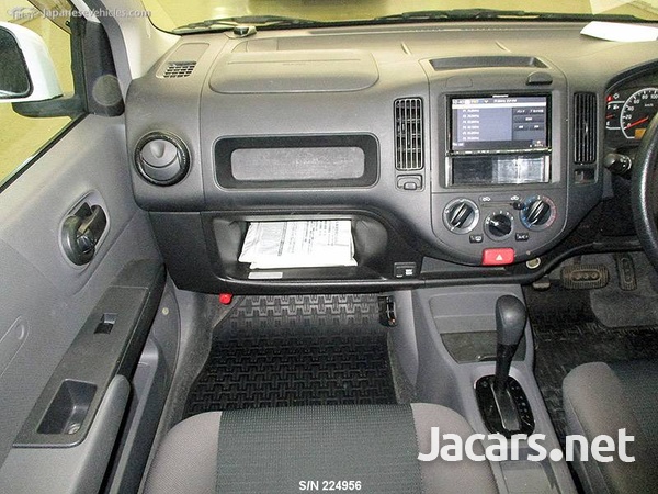 Nissan AD Wagon 1,4L 2016-8
