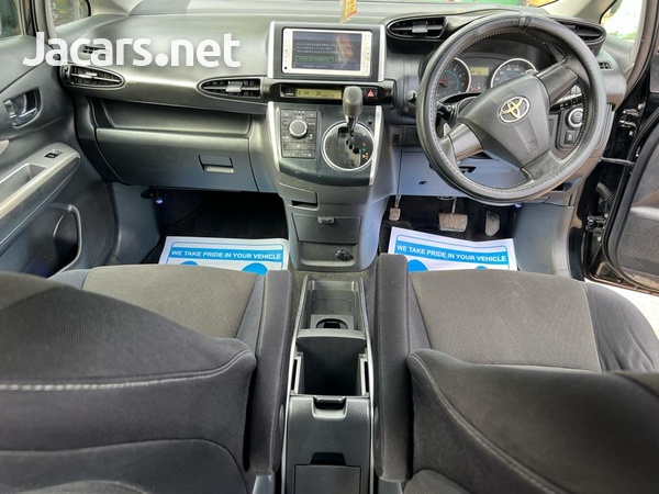 Toyota Wish 1,8L 2012-10
