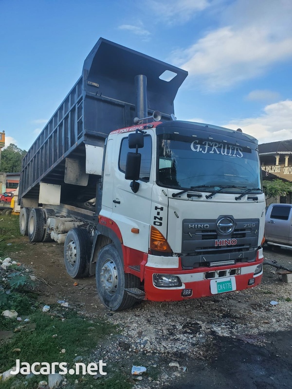Hino 700, 12-Wheeler Tipper Truck-1