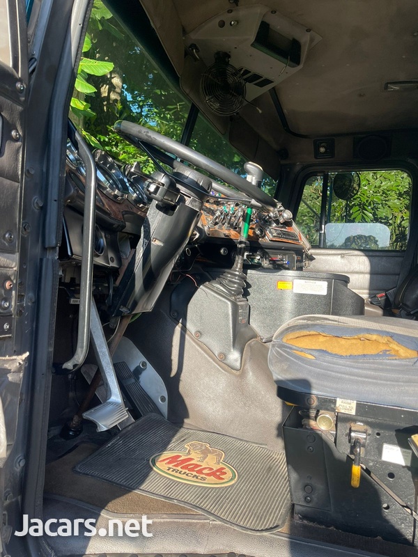1998 Cab Truck-6